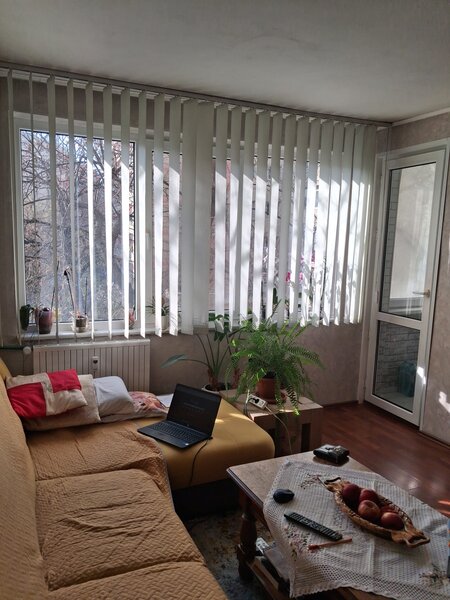 Trei camere la 5 minute de statia M1 Bucur Obor